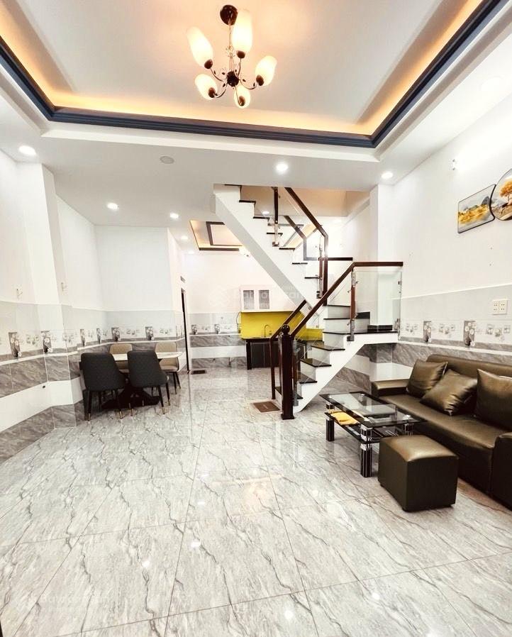 Bán nhà cạnh lotte lâm văn bền, 48m2 2 phòng ngủ chỉ 5 tỷ