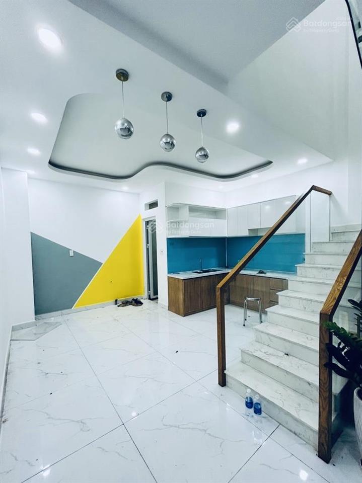 Nhà huỳnh tấn phát quận 7, ngang 4,7 dài 10m 3 pn chỉ 5 tỷ nhỉnh