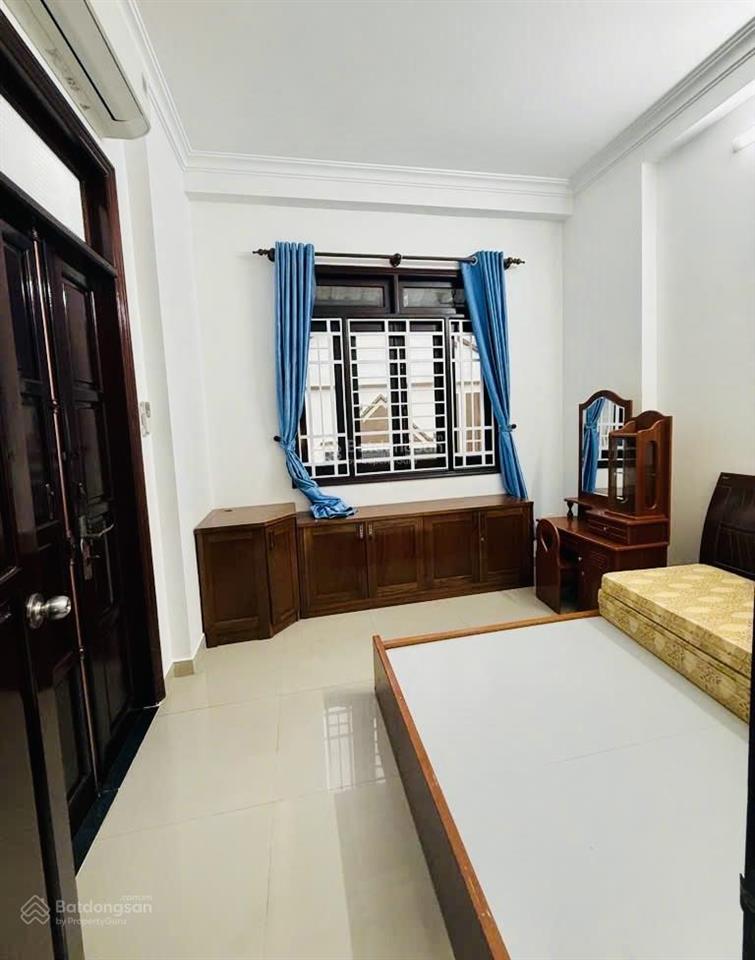 Bán nhà nguyễn thị thập q7, ngang 7m, 3 lầu 6pn chỉ 9,6tỷ