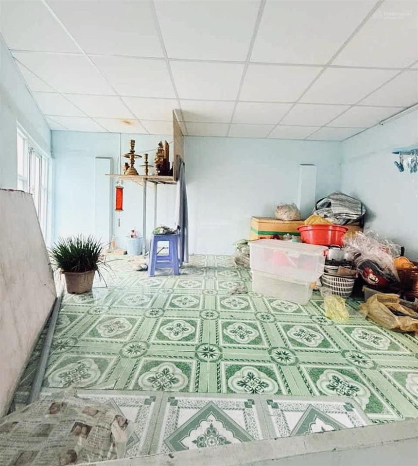 Mặt tiền kinh doanh ngang 5,7m gần đh marketing  sổ riêng hoàn công chỉ 2 tỷ hơn
