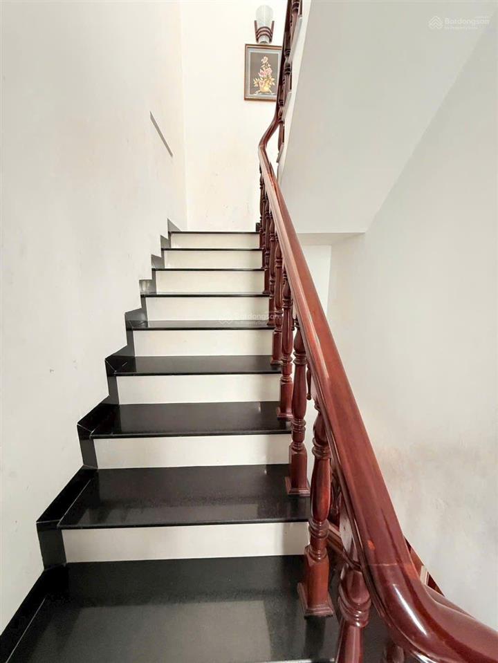 Căn góc 2mt thoáng kinh doanh sầm uất  ngay hoàng diệu 2  3 tầng  94m2  4pn chỉ 13,6 tỷ tl