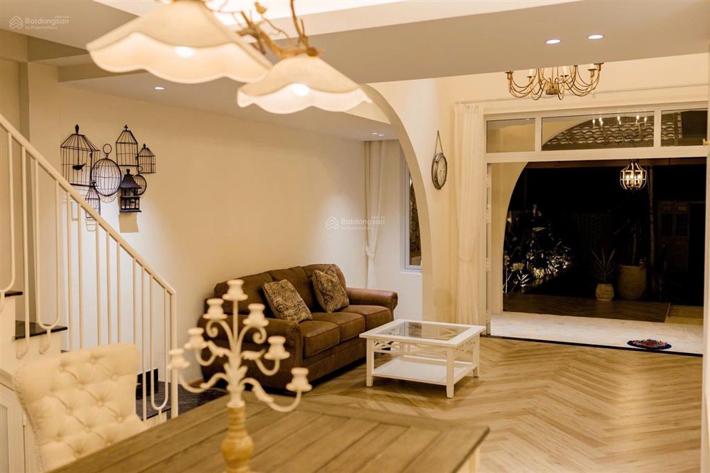 Villa mini hồ bơi view cánh đồng tại thôn 5 cẩm thanh , nhiều khách quốc tế lựa chọn nghỉ dưỡng