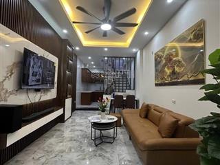 Cho thuê nhà riêng trần khát chân 38m  hbt  nội thất mới tinh  gần ngã tư phố huế  bạch mai