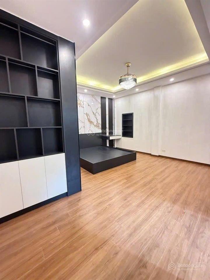 Cho thuê nhà 5 tầng tại phố trần khát chân  lò đúc  trung tâm hai bà trưng  đủ đồ, ở ngay