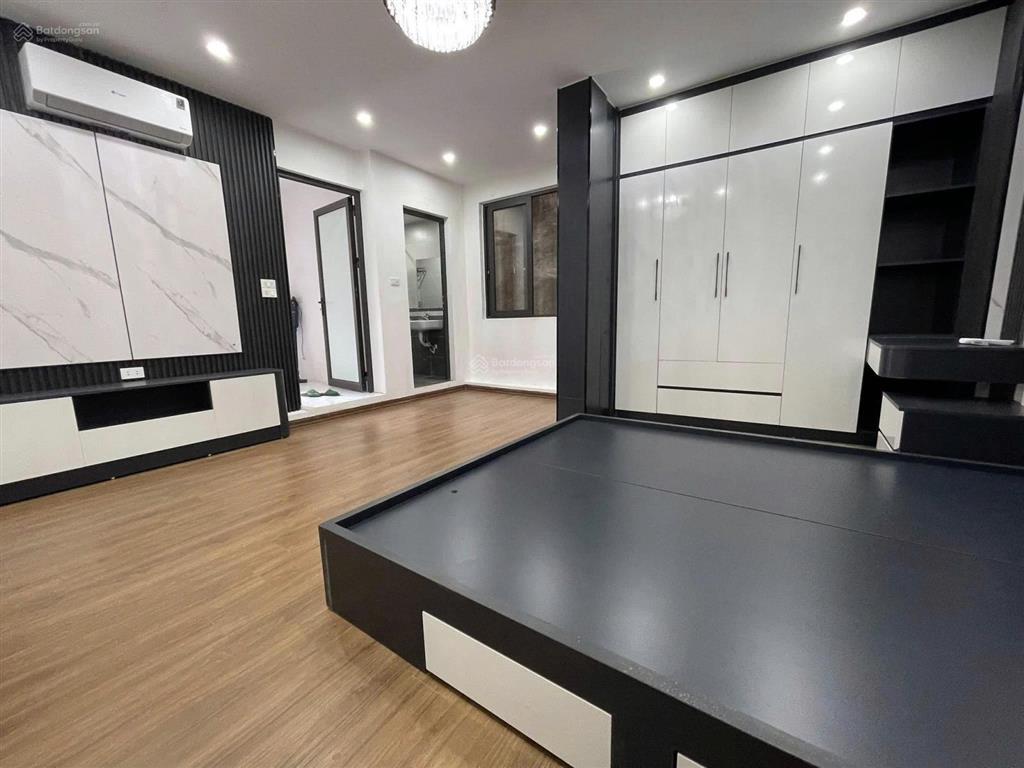 Cho thuê nhà 5 tầng tại phố trần khát chân  lò đúc  trung tâm hai bà trưng  đủ đồ, ở ngay