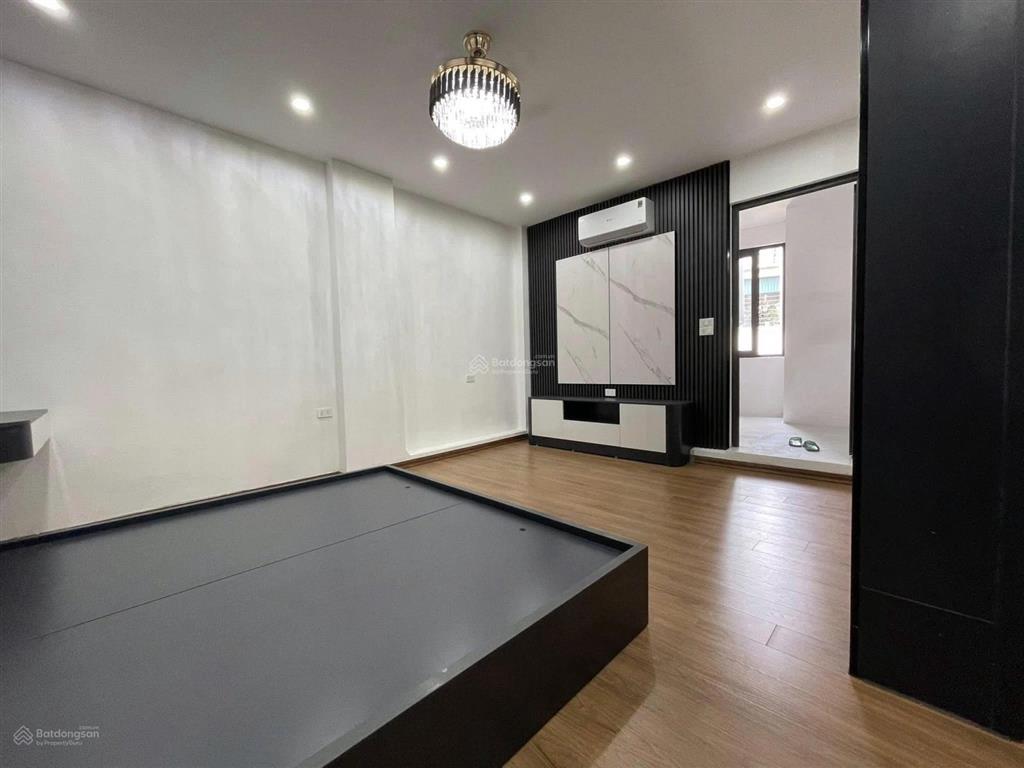 Cho thuê nhà 5 tầng tại phố trần khát chân  lò đúc  trung tâm hai bà trưng  đủ đồ, ở ngay
