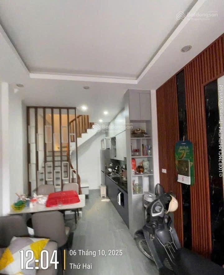 Cho thuê nhà riêng mới koong  ngõ 299 hoàng mai  vị trí trung tâm  giao thông thuận tiện