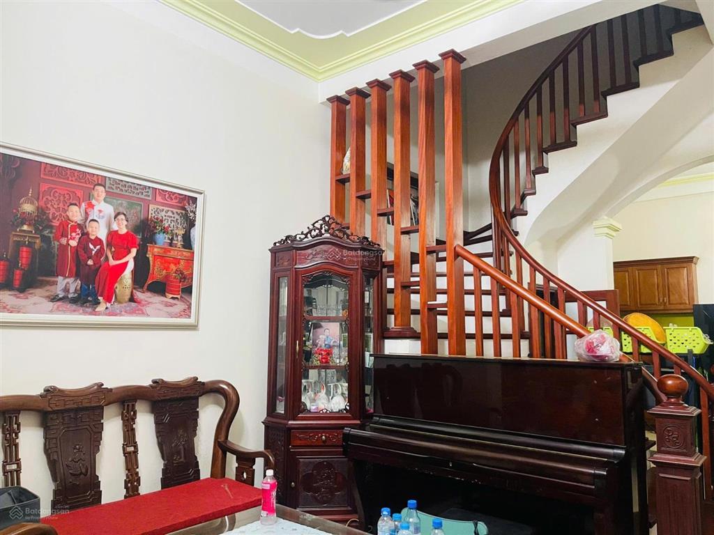 Cho thuê nhà riêng phố trần khát chân  hai bà trưng đủ đồ, xách vali ở ngay  an ninh tốt
