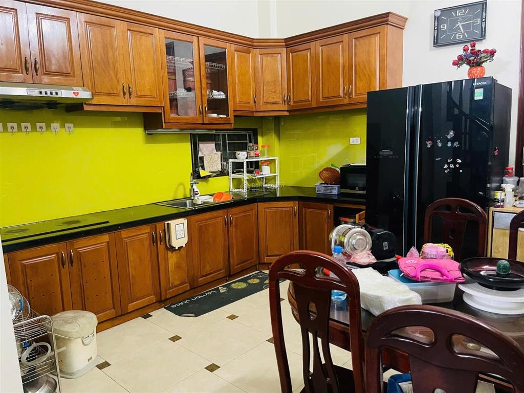Cho thuê nhà riêng phố trần khát chân  hai bà trưng đủ đồ, xách vali ở ngay  an ninh tốt