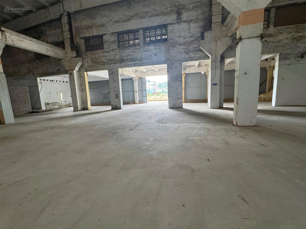 Cho thuê kho xưởng giá rẻ dt 500m2 khu vực bắc từ liêm.