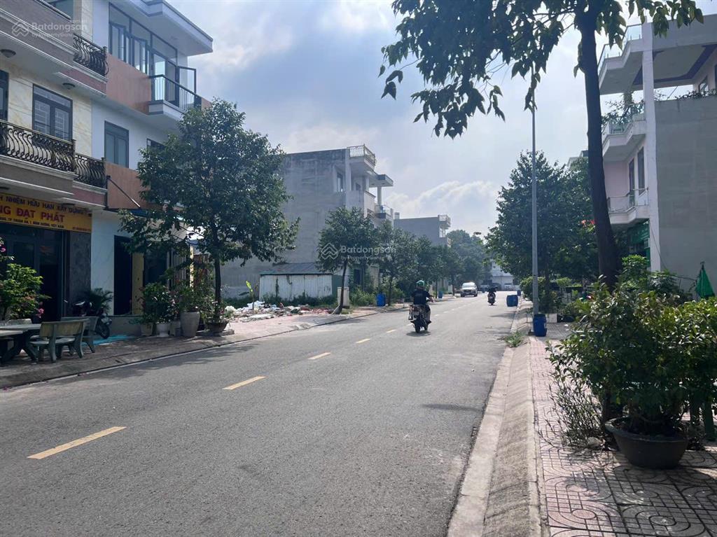 Bán đất 2 mặt tiền ngay aeon mall thuận an kdc chỉnh trang hòa lân 2 dt 114m2,kdcvietsinglộc phát