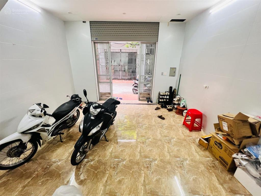 Bán nhà độc quyền kđt đại kim  hoàng mai  vỉa hè  ô tô tránh. dt 64m2 x 5 tầng. giá 21 tỷ