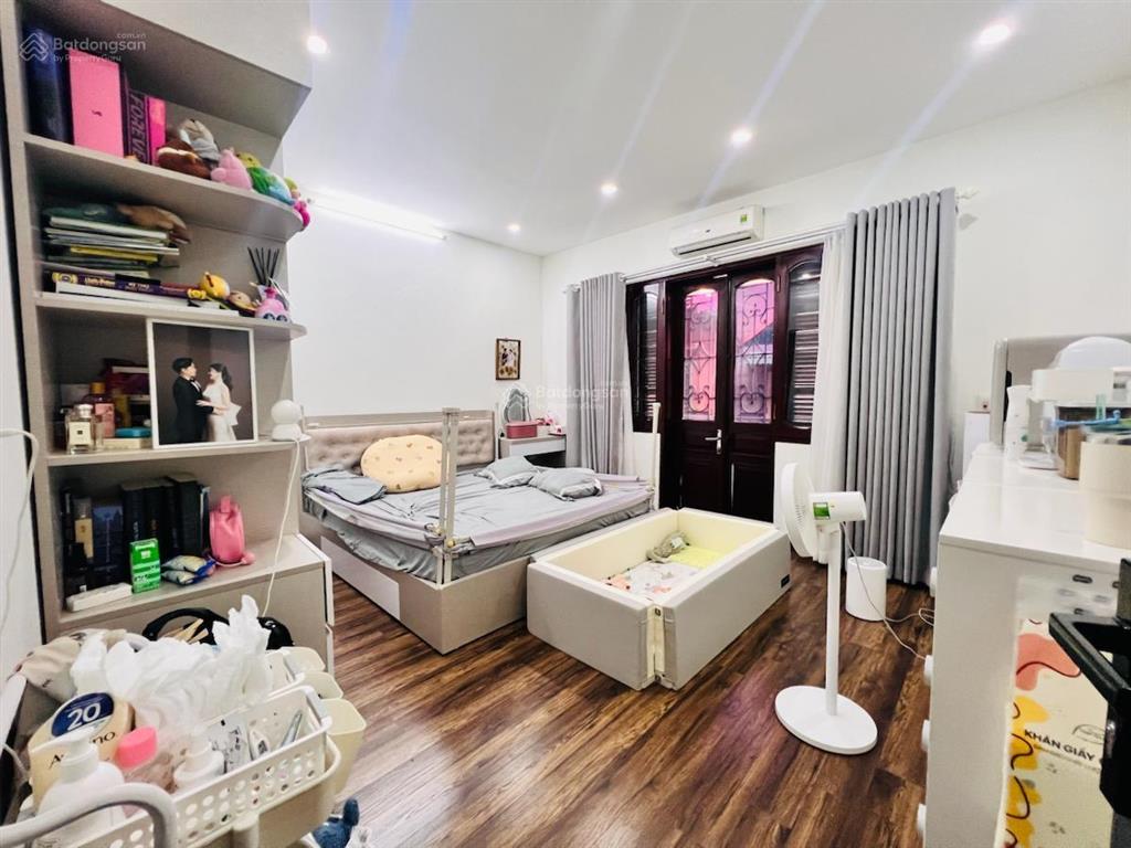 Bán nhà độc quyền kđt đại kim  hoàng mai  vỉa hè  ô tô tránh. dt 64m2 x 5 tầng. giá 21 tỷ