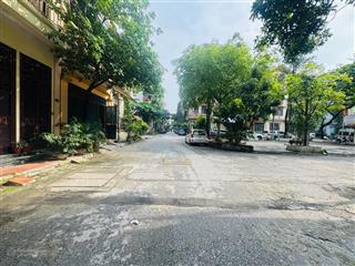 Bán nhà độc quyền kđt đại kim  hoàng mai  vỉa hè  ô tô tránh. dt 67m2 x 5 tầng. giá 22.3 tỷ