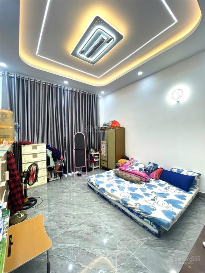 #197  nhà 4 tầng hẻm xe hơi  ở sướng, giá hợp lý  bán gấp