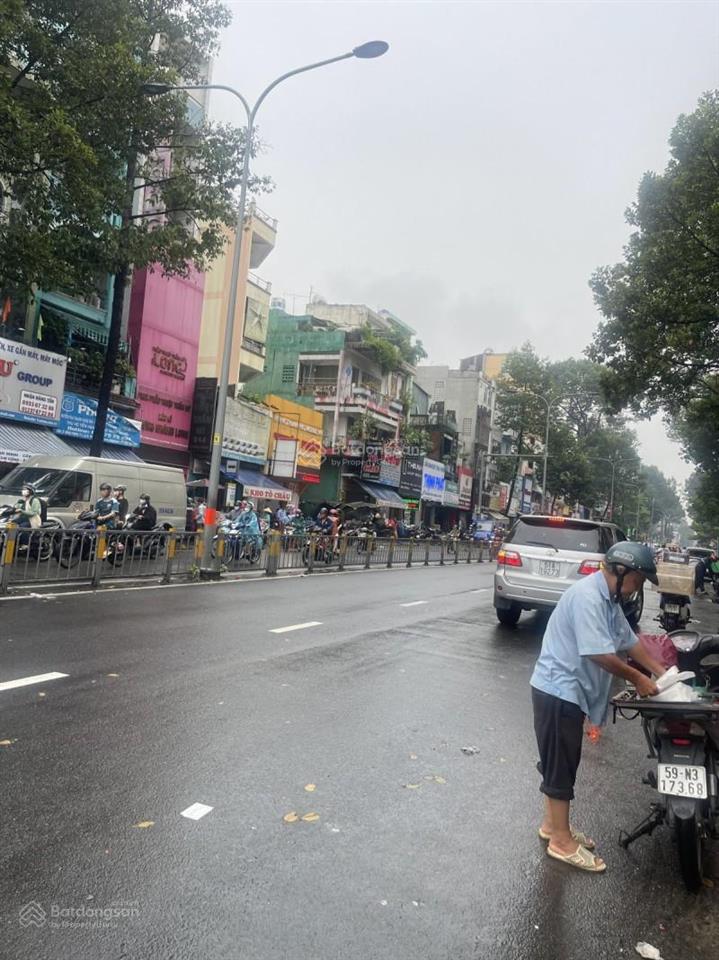 Mặt tiền vip q10 lô góc hiếm bán gấp chia tài sản. #186