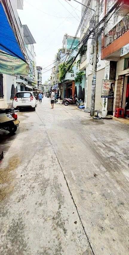 Hẻm xe hơi quận 10 nhà ngang 5.3m diện tích 105m2. #190