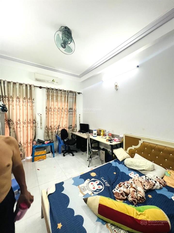 Hẻm xe tải 8m phố ẩm thực hồ thị kỷ dòng tiền cao. #181