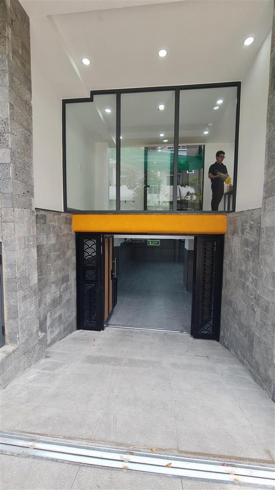 Căn hộ dịch vụ 31 phòng, trung tâm nguyễn văn đậu  phan xích long nhỉnh hơn 30 tỷ
