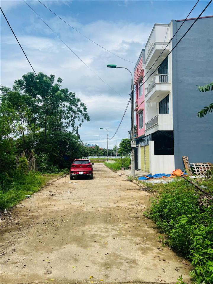 Bán lô đất 90m2 băng 2 nguyễn du  đón đầu chung cư vương cường.  0768 194 ***