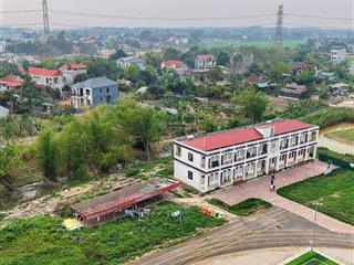 Chính chủ bán lô đất xã tam dương ngay gần đường 310 giá chỉ 9** triệu.  0768 194 ***