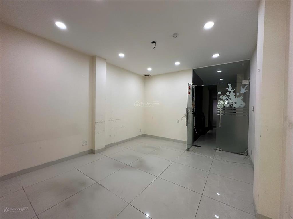 Văn phòng cho thuê ngay đường thân nhân trung, tân bình giá chỉ 16tr/100m2