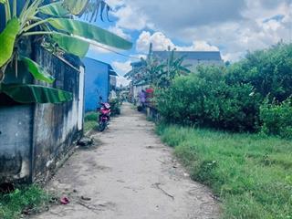 Chủ ngộp bán gấp lô đât phước hậu, cần giuộc, gần chợ long thượng, dt 94,6m2 thổ, giá 680tr, shr