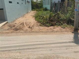 Chủ ngộp bán đất mặt tiền đg đê trường long, xã phước vĩnh tây, dt 168,3m2 thổ, giá 1,65 tỷ, shr
