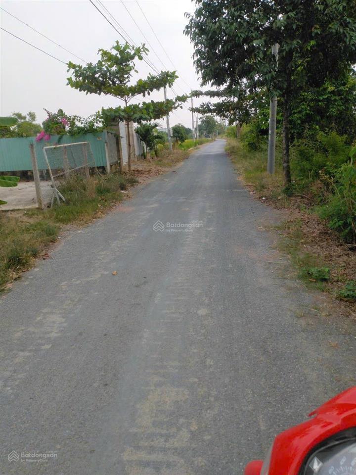 Chủ ngộp bán gấp lô góc mặt tiền lê thị lục, phước lâm, dt 150m2 thổ cư, giá ngộp 1,3 tỷ, shr