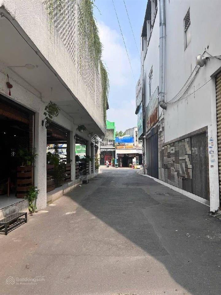 Siêu phẩm nhà đẹp  gò dầu, tân phú 4 tầng  hẻm oto trải nhựa chỉ hơn 6 tỷ thương lượng.