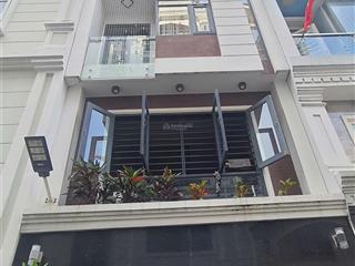 4.5x14m, 5 lầu, nhà đẹp hxh 6m huỳnh văn bánh, gần ngã tư lê văn sỹ, bán 14.9 tỷ