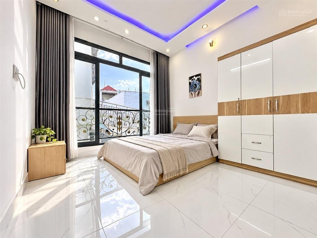 Căn hộ dịch vụ thích quảng đức phú nhuận, full nội thất, ban công thoáng đẹp