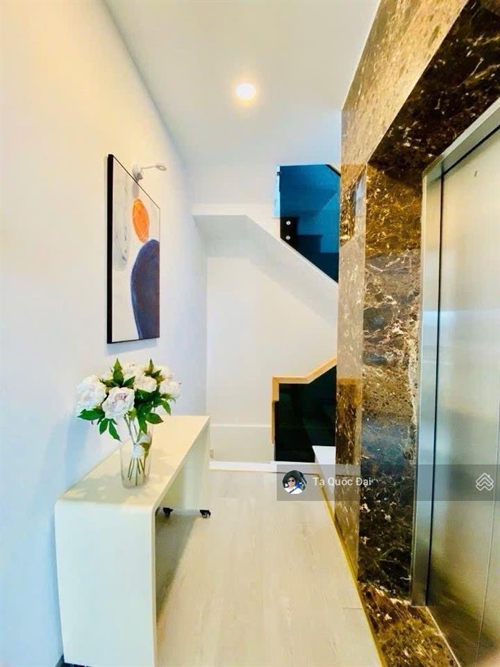 Phú nhuận  mt phan tây hồ  53.2m2  12.5 tỷ  2mt  thang máy  dt 40tr/tháng  nội thất siêu đẹp