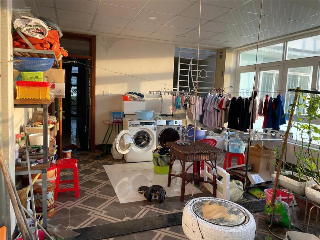 Bán nhà 4 tầng mặt tiền đường điện biên phủ gần biển, có thang máy, full nội thất xịn, 14,3 tỷ tl