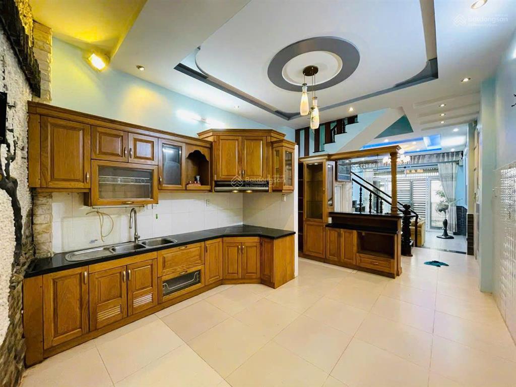 Cho thuê nhà nguyên căn  đường số 5, p17, gò vấp  4*16m  3 lầu