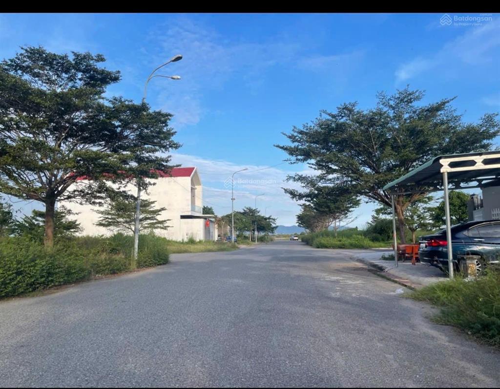 Chính chủ cho thuê & bán nhà biệt thư sân vườn 500m2 , đủ nội thất , p12, vũng tàu