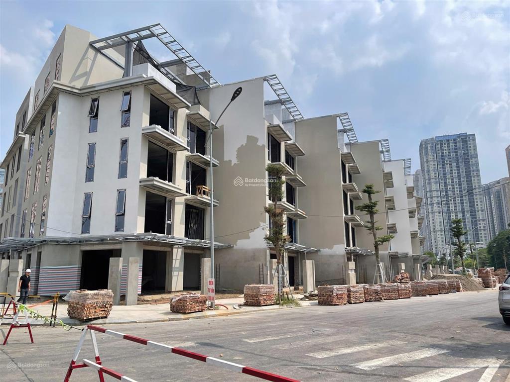 Central lakeside sống đẳng cấp giữa 3 mặt hồ, townhouse giá trị bậc nhất