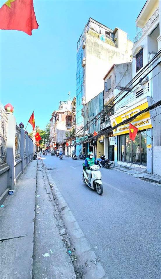 QUAN NHÂN - 73M² – MT 4.5M – 5 TẦNG  16.5 TỶ