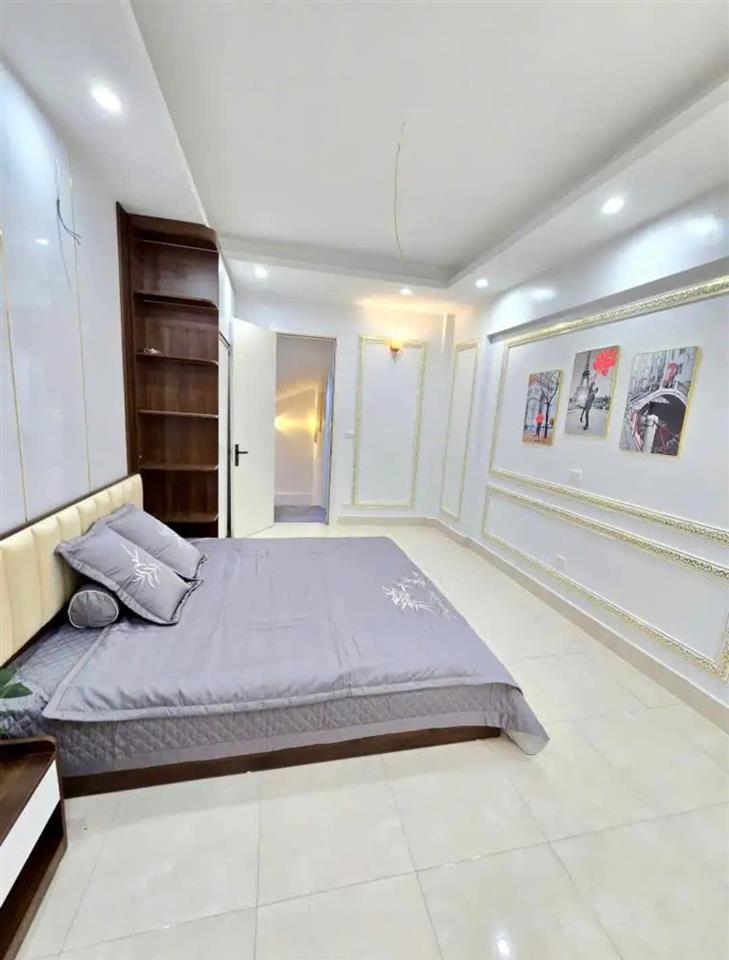 QUAN NHÂN - 73M² – MT 4.5M – 5 TẦNG  16.5 TỶ