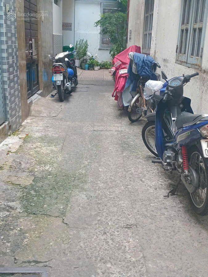 Xuất cảnh bán gấp nhà nhỏ lê lai quận 1  1.9 tỷ  trung tâm sầm uất