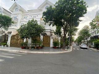 Bán biệt thự góc 2 mặt tiền đường quang trung, gò vấp  dt 8 x 18  hầm + 4 tầng  giá 23 tỷ