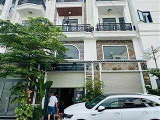 Nhà phố 101m2, ngang 5m, 2 tầng, gần phạm văn đồng, gigamall, đường 10m.