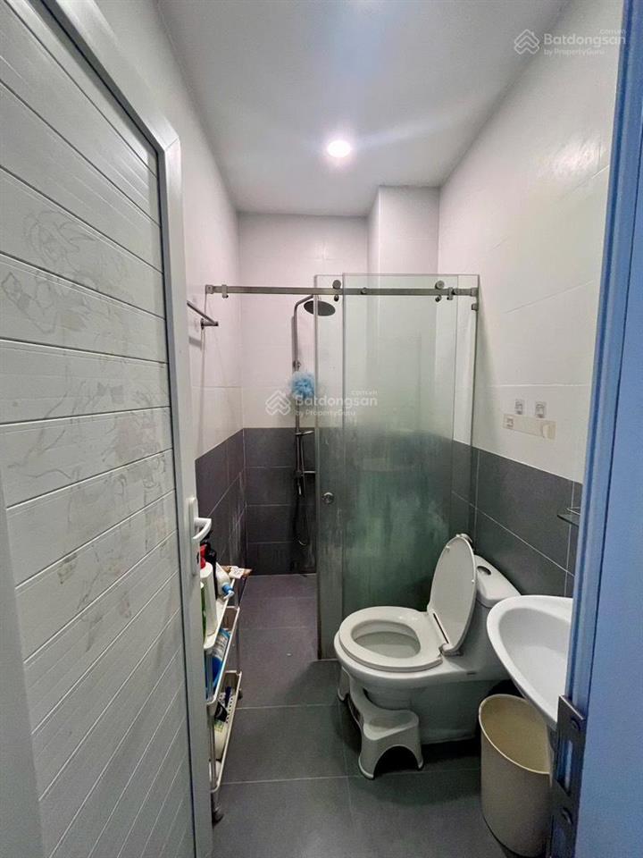 Nhà phố hẻm 8m tl44, q12, dt 60m2 , khu dân cư trí thức, full nội thất, có thang máy, vào ở ngay