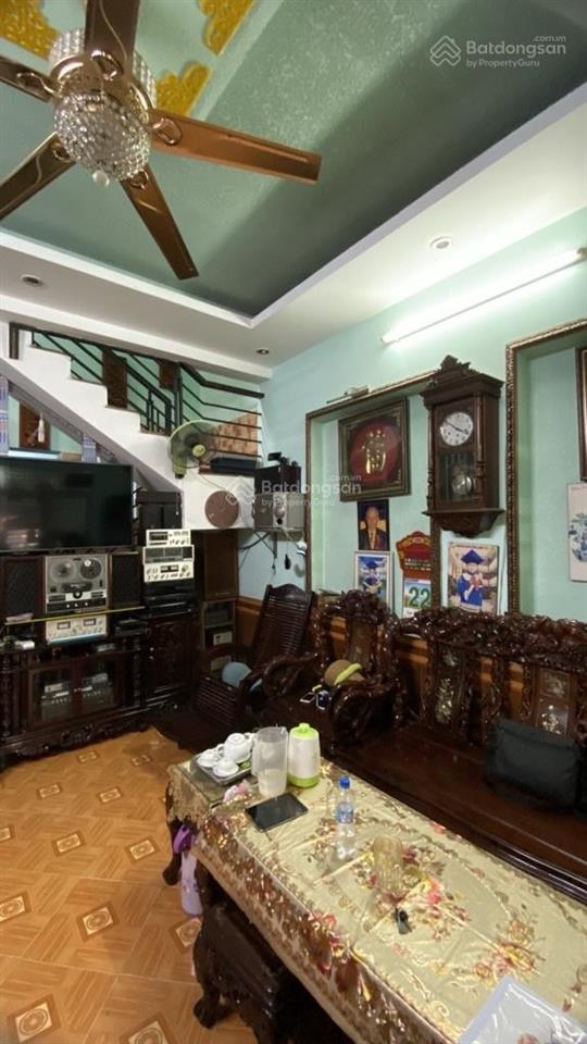 Nhà phố đẹp  2 tầng chỉ 3 phút ra pvđ  75m2 chỉ 6,7 tỷ  đường 6m, ôtô ngủ trong nhà