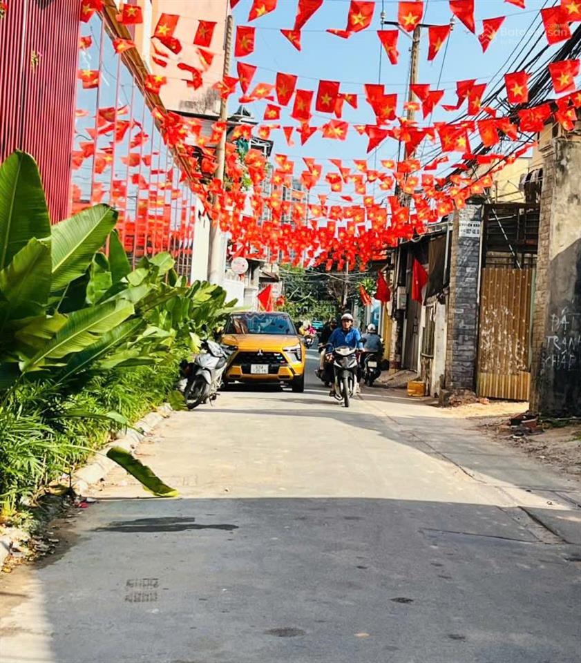 Nhà phố đẹp  2 tầng chỉ 3 phút ra pvđ  75m2 chỉ 6,7 tỷ  đường 6m, ôtô ngủ trong nhà