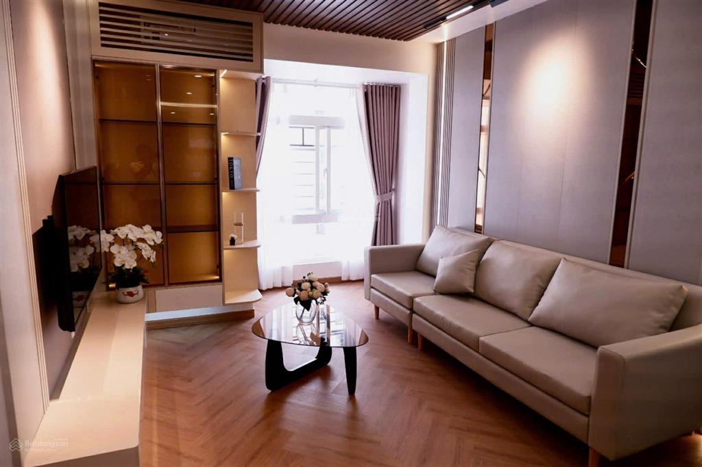 Cho thuê căn hộ chung cư sky garden 2 , nhà mới, giá đẹp phù hợp với gia đình hoặc chuyên gia