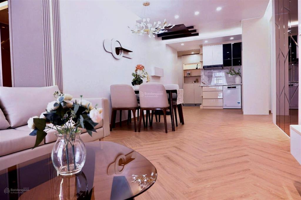 Cho thuê căn hộ chung cư sky garden 2 , nhà mới, giá đẹp phù hợp với gia đình hoặc chuyên gia