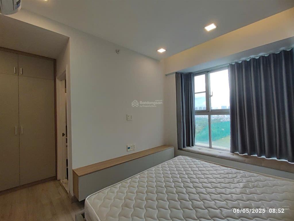 Chủ nhà cần bán nhanh căn hộ scenic valley 1 căn góc view sân golf
