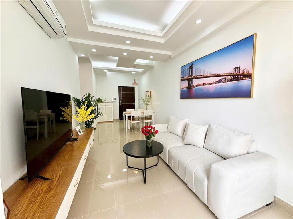 Chủ nhà cần bán nhanh căn hộ thoáng mát có sẵn hợp đồng thuê dài hạn tại sky garden 3