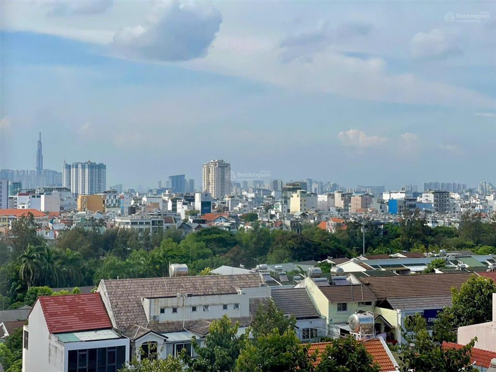 Chủ nhà cần bán nhanh căn hộ thoáng mát có sẵn hợp đồng thuê dài hạn tại sky garden 3